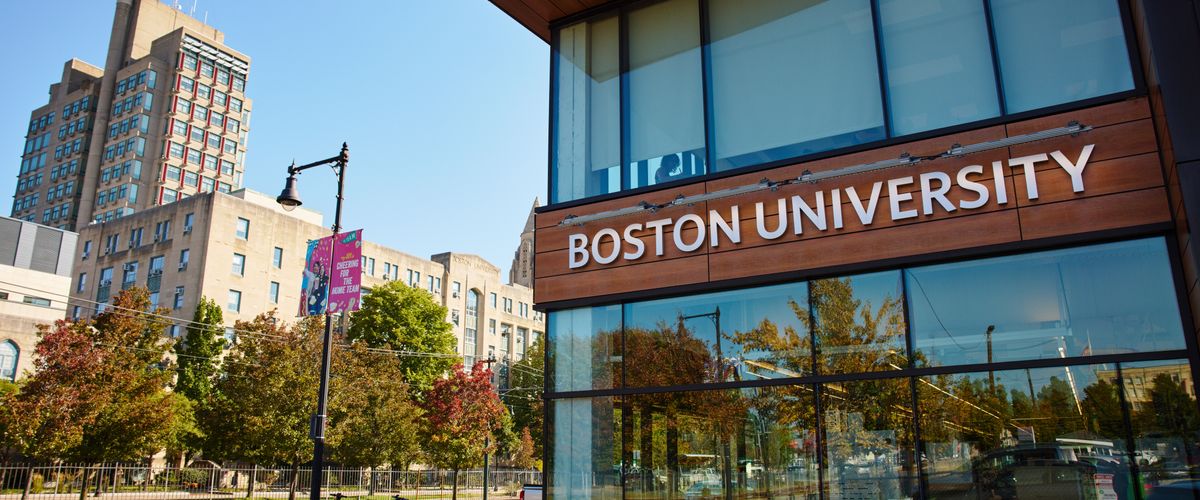 
	Boston University Presidential Scholarship in USA 

	 
